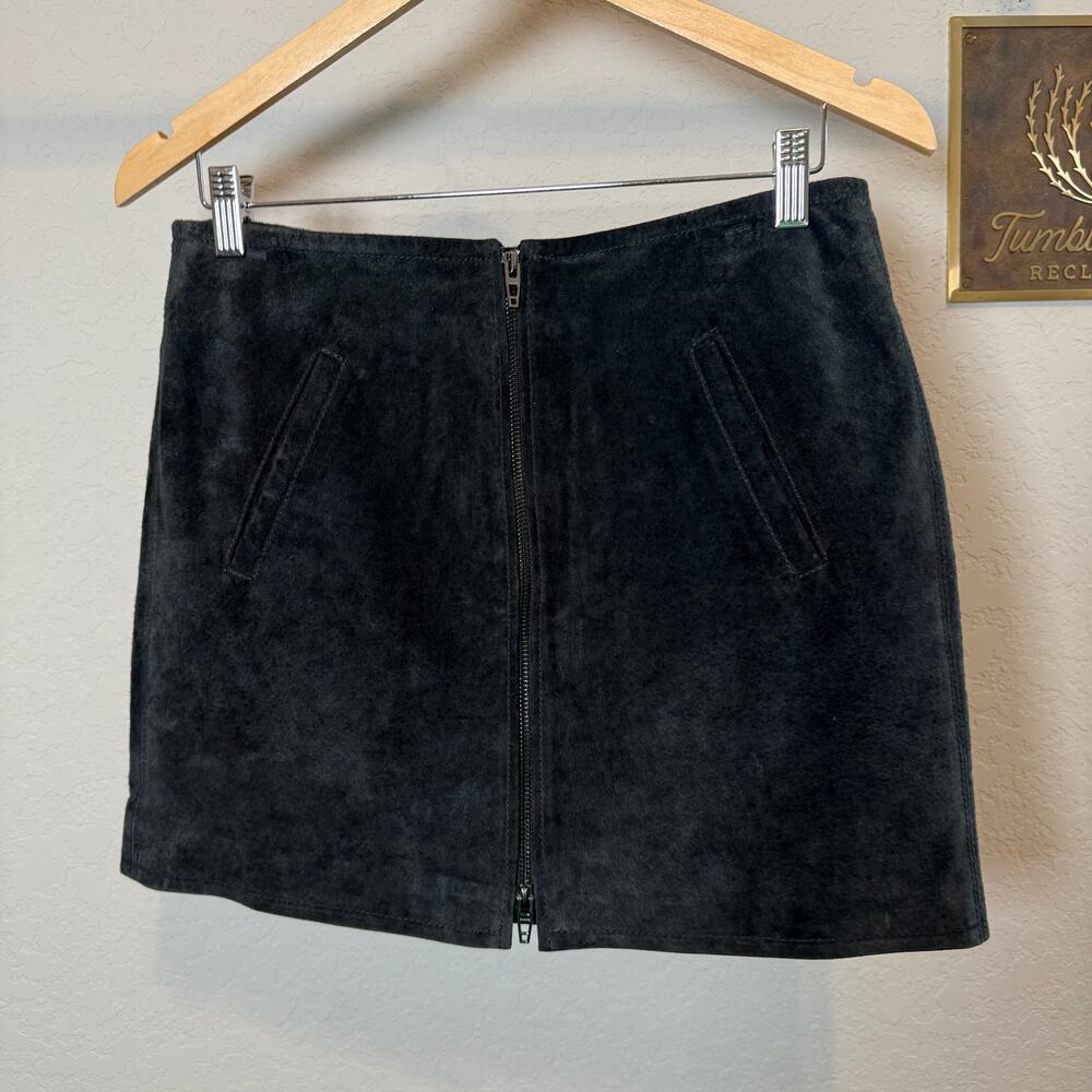 Women's Blank NYC Black Suede Leather Zip Front with Pockets Mini Skirt Size 28‎